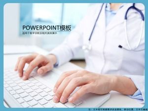 Dokter yang mengoperasikan komputer, templat ppt terkait dengan pengobatan modern