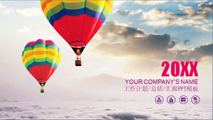 Colorful penutup balon udara panas di atas awan Purple ringkasan pekerjaan laporan ppt template yang dibedakan