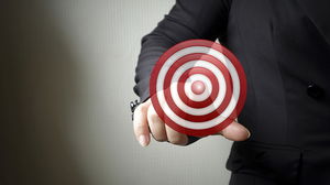 Hit the bullseye PPT background picture