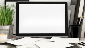 Laptop beyaz kağıt PPT arka plan resmi