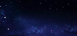 السماء الزرقاء المرصعة بالنجوم صورة خلفية PPT جميلة