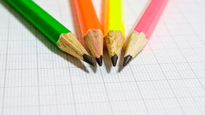 Image de fond PPT crayon de couleur