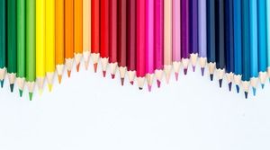 네 가지 색연필 PPT 배경 그림 무료 다운로드
