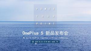 ミニマリストの背の高いonePlus携帯電話OnePlus 5新製品発売pptテンプレート