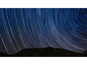 Due bellissime immagini di sfondo PPT del cielo stellato