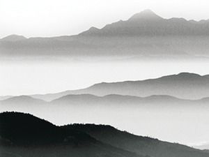 中国の風水インクの山と川のHD無料マット（5枚の写真）