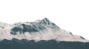 マットのない背景の透明な高精細雪山の頂上（18枚の写真）