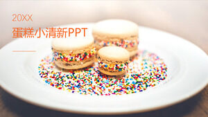 Plantilla PPT de promoción de marca de exhibición de postre de pastel fresco pequeño
