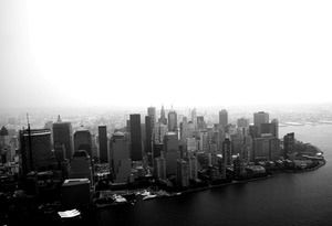 Fotografia aria dei grattacieli modello di città powerpoint