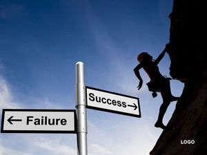 Señales de guía de escalada - Con éxito se adhieren a la plantilla ppt negocio para el entrenamiento de ventas